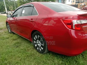 Toyota Camry LE 4dr Sedan (2.5L 4cyl 6A) 2014 Red
