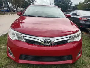 Toyota Camry LE 4dr Sedan (2.5L 4cyl 6A) 2014 Red
