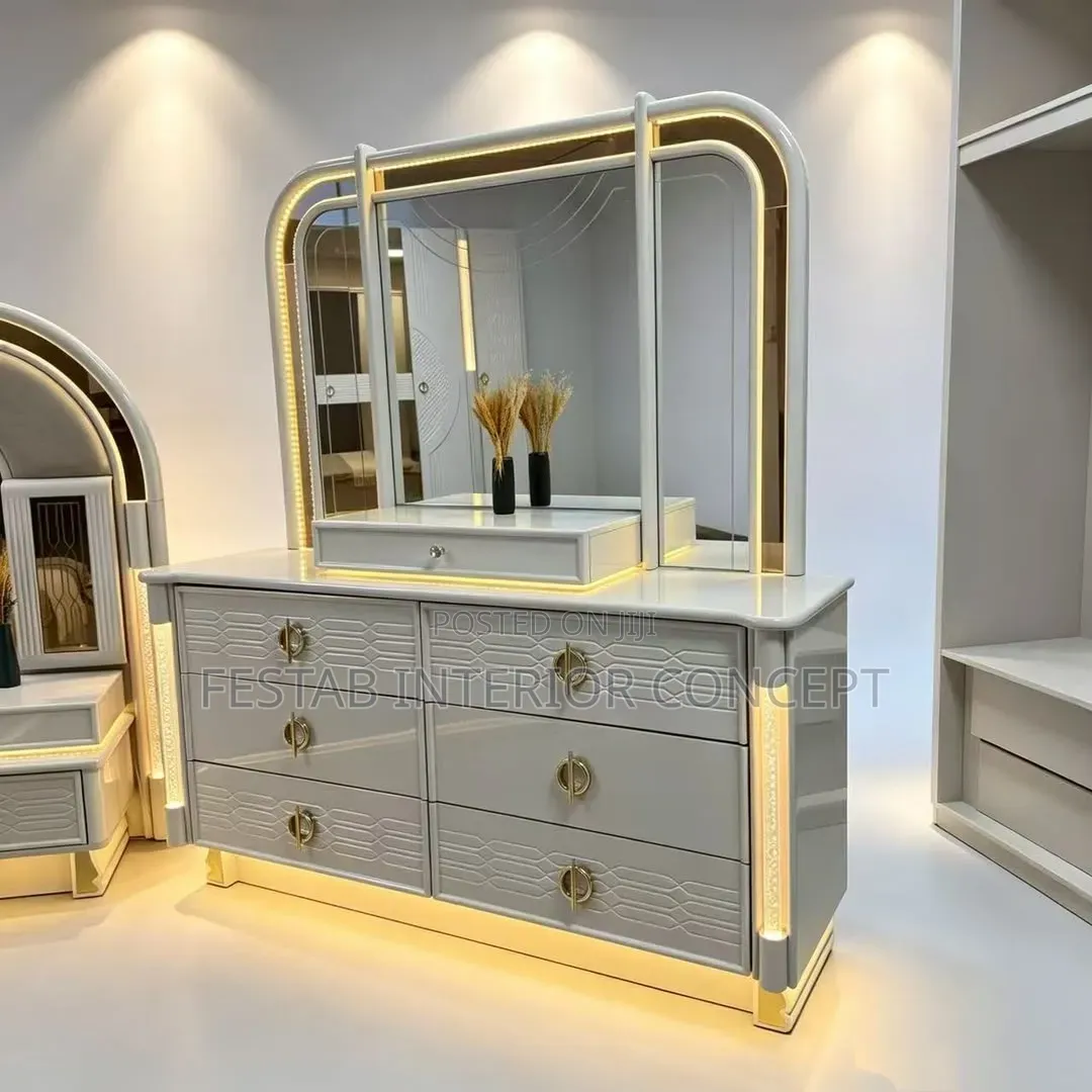 Imported High Gloss Bed Frame