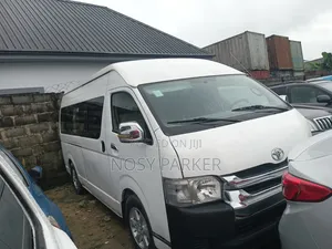Toyota HiAce 2012 White