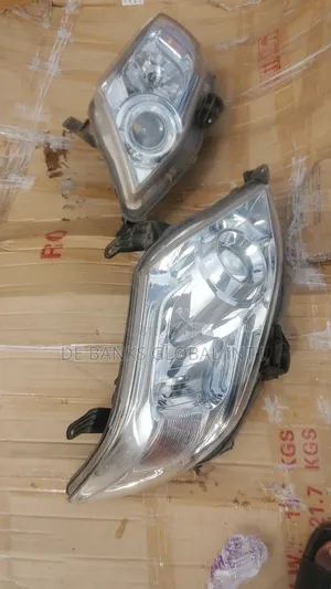 Fortuner 2012 Headlight
