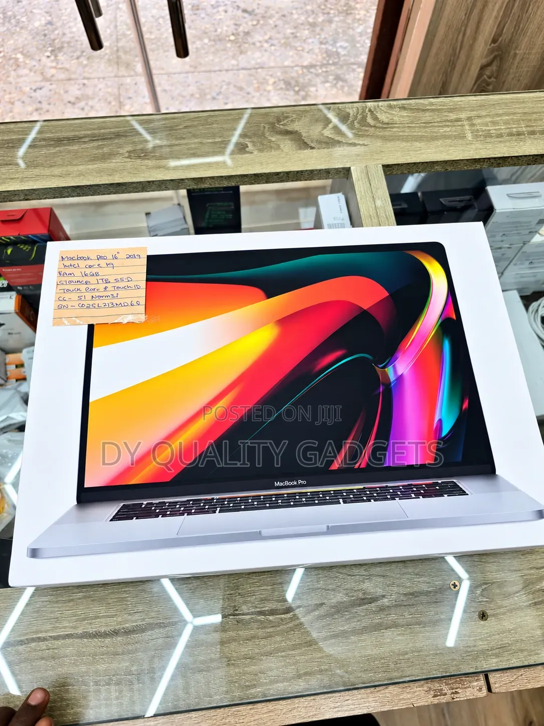 Laptop Apple MacBook Pro 2019 16GB Intel Core i9 SSD 1T