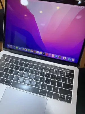 Laptop Apple MacBook Pro 2017 8GB Intel Core i5 SSD 256GB