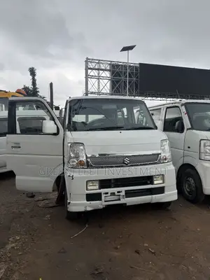Suzuki Every 2015 White