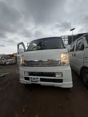 Suzuki Every 2015 White