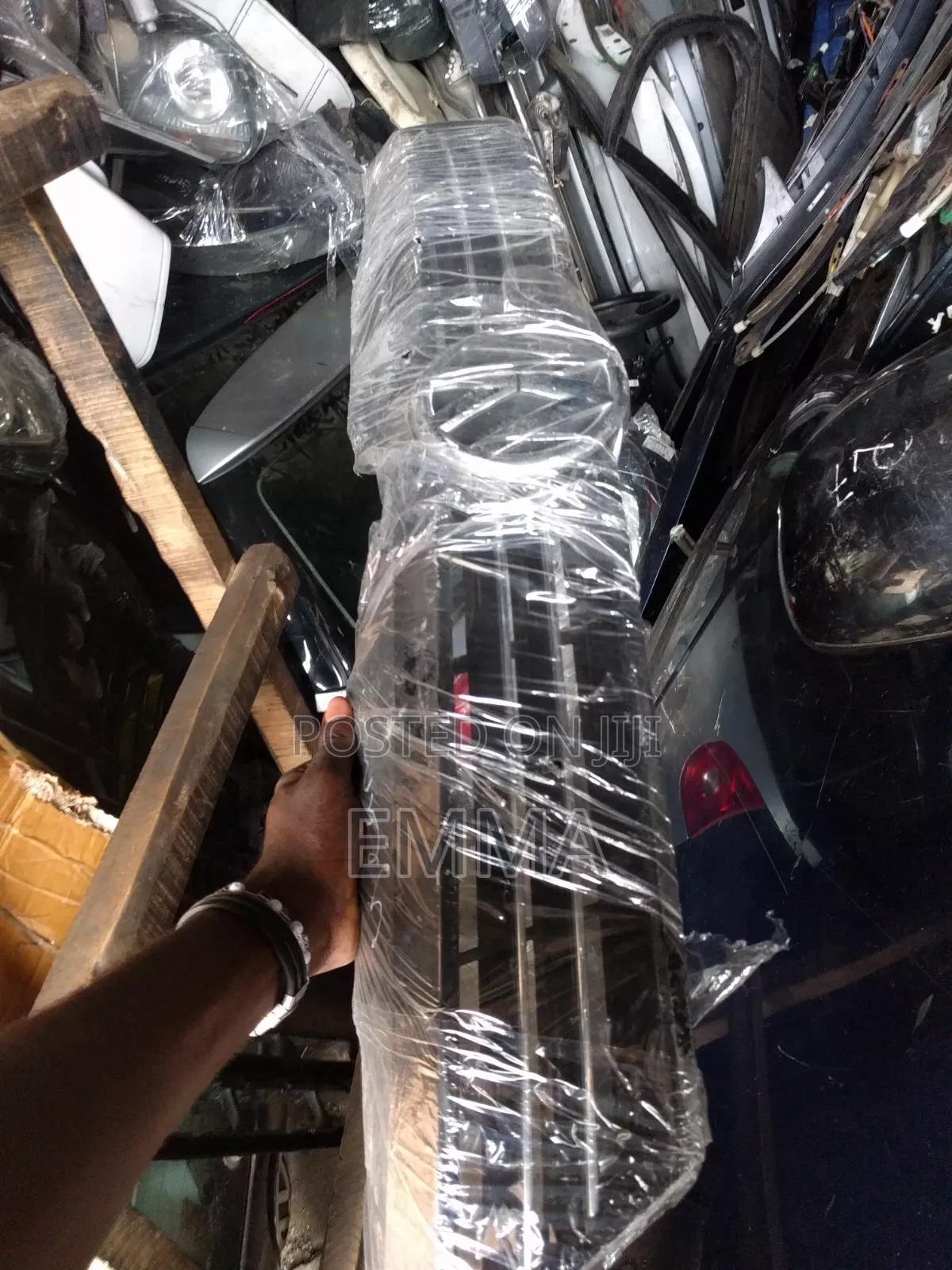 Bumper​ Front Grille Jetta 6