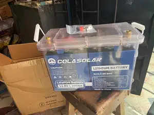 3.6kwh, 12v Cola Solar Lithium Iron Battery