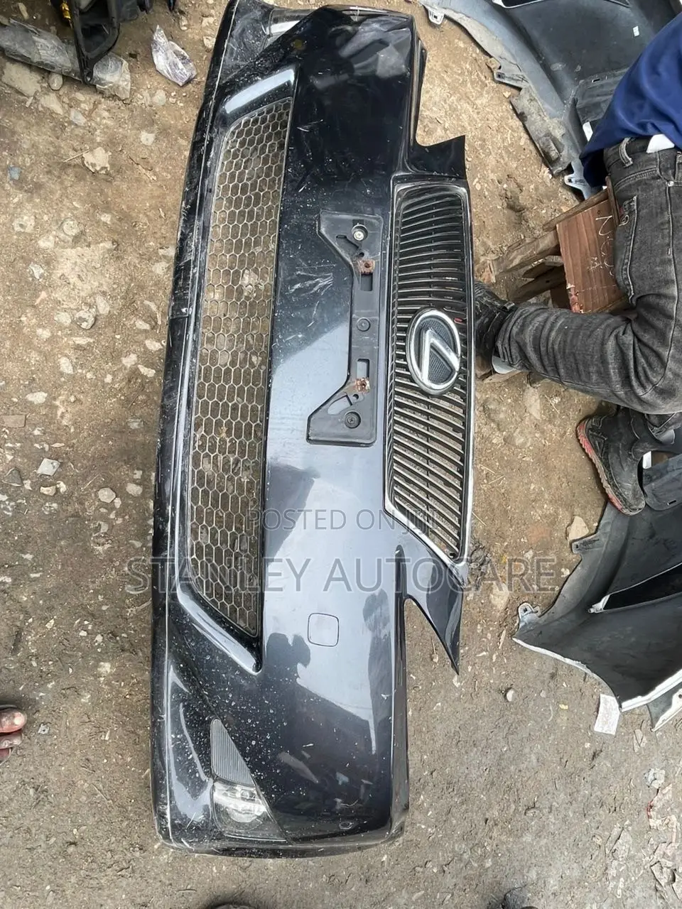 Complete Front Bumper IS250 2008