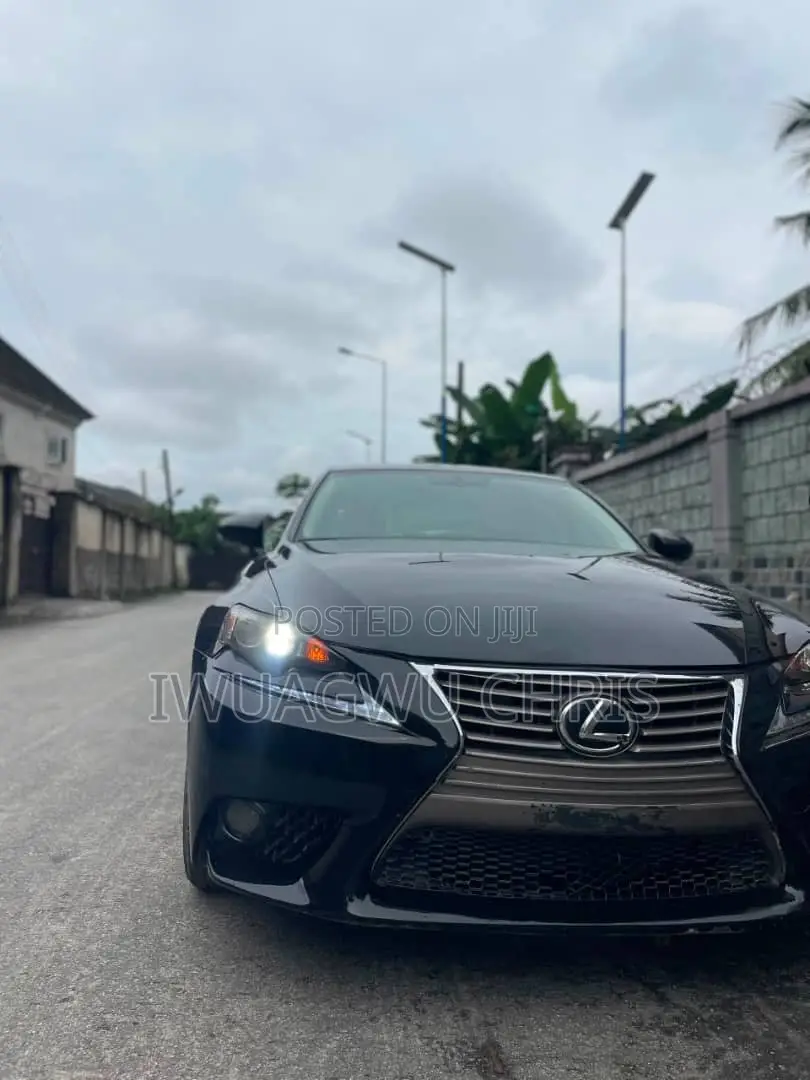 Lexus IS 2015 Black