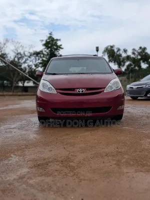 Toyota Sienna 2008 Red