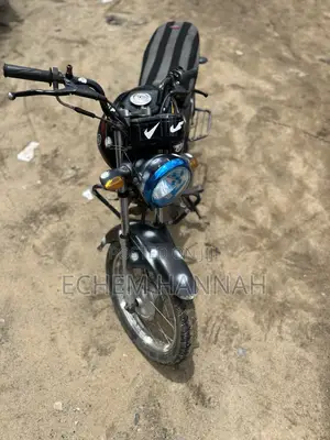 Yamaha Crux 2021 Black
