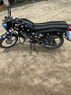 Yamaha Crux 2021 Black