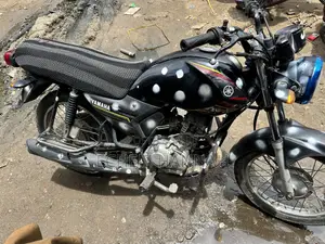Yamaha Crux 2021 Black
