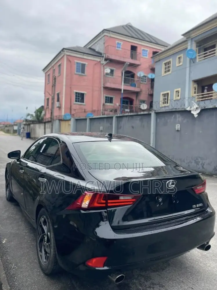 Lexus IS 2015 Black