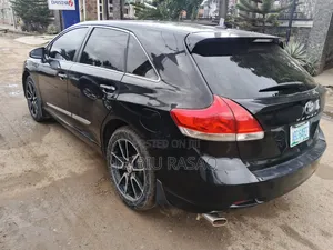 Toyota Venza 2011 Black