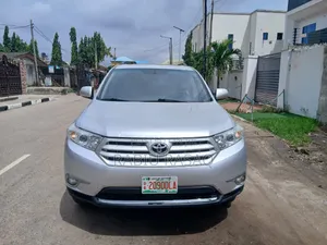 Toyota Highlander 2012 Silver