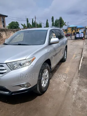 Toyota Highlander 2012 Silver