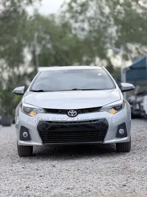 Toyota Corolla S 4dr Sedan (1.8L 4cyl CVT) 2015 Silver