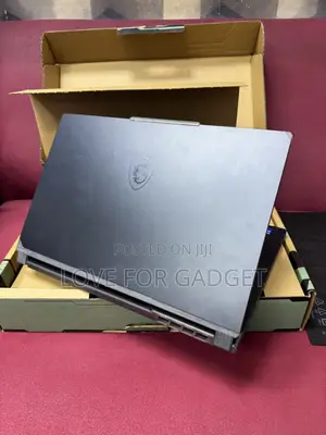 New Laptop MSI Cyborg 15 16GB Intel Core i7 SSD 512GB