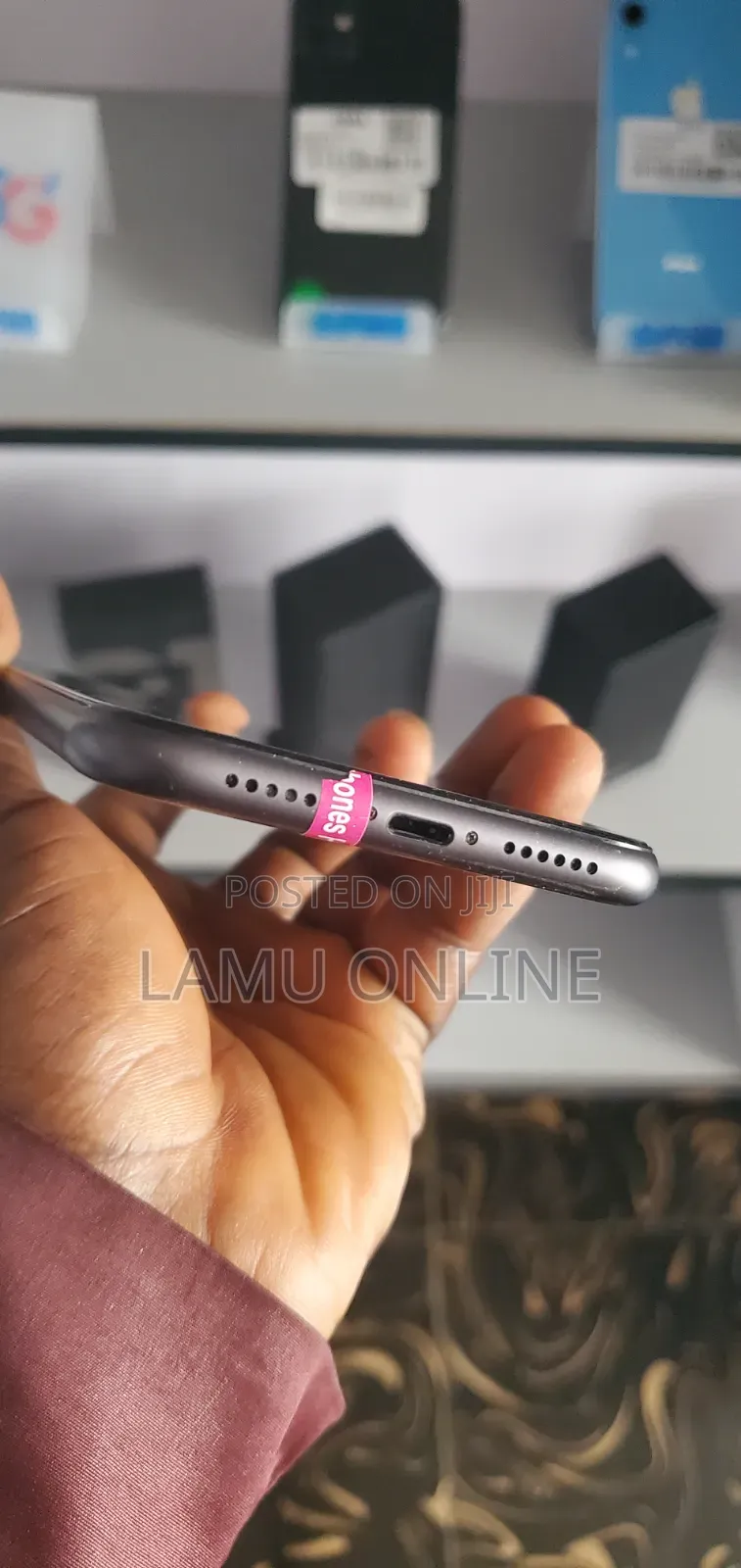 Apple iPhone 11 64 GB Gray