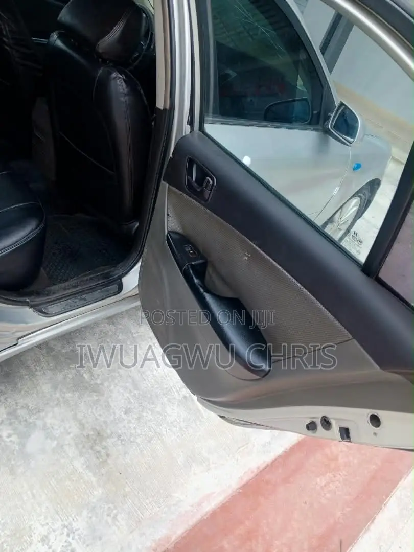 Hyundai Sonata 2010 Silver