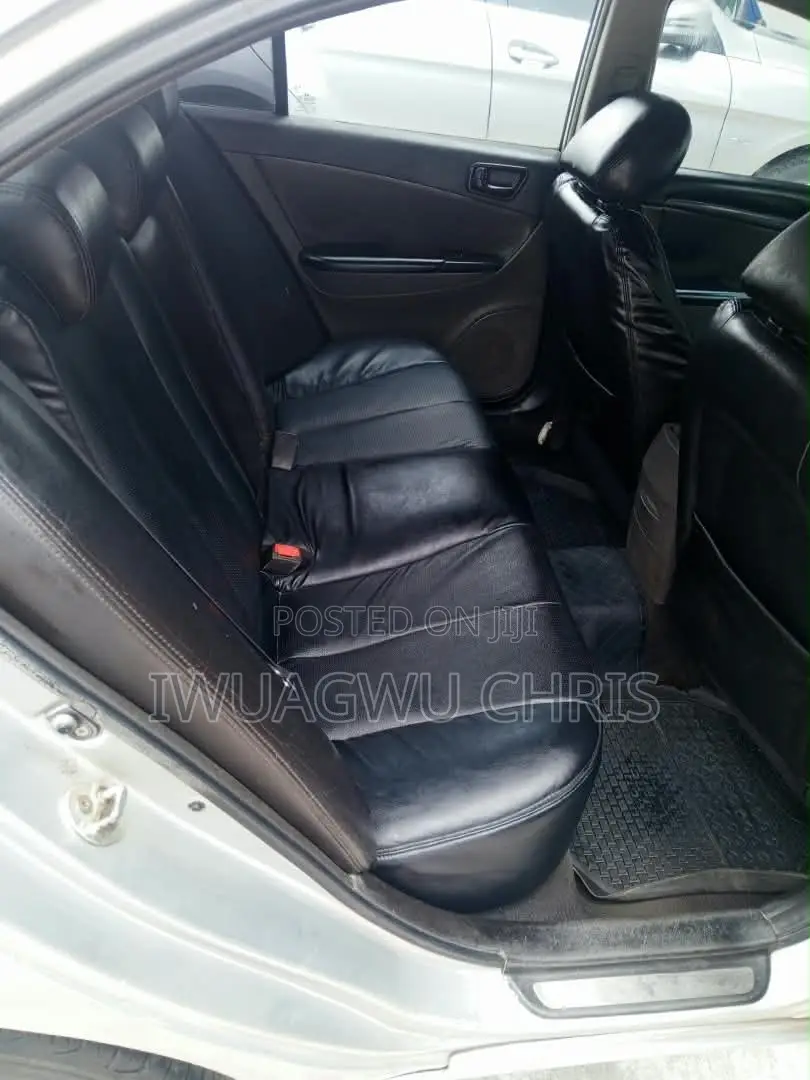 Hyundai Sonata 2010 Silver