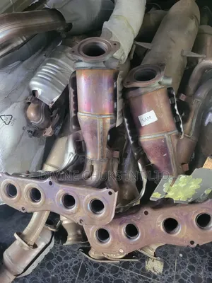 Catalyst for Lexus 2007, 2010, 2012 and 2015 4 Plug and V6