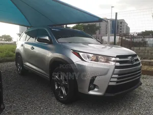 Toyota Highlander Limited Platinum 4x4 V6 (3.5L 6cyl 8A) 2017 Silver