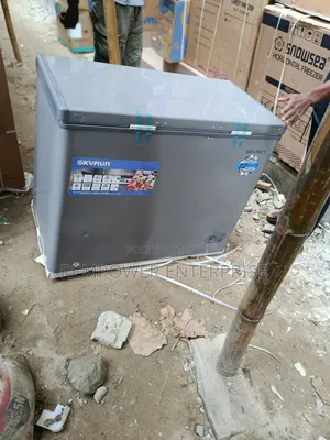 Skyrun Chest Freezer, 200 Litres