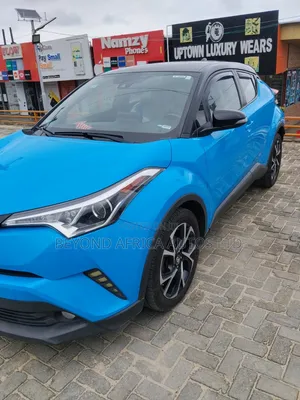 Toyota C-HR 2019 Blue