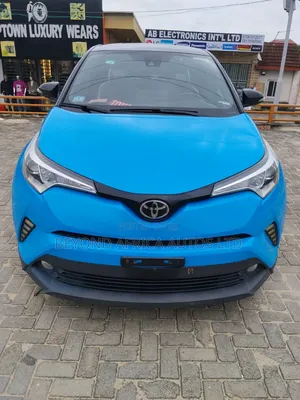 Toyota C-HR 2019 Blue
