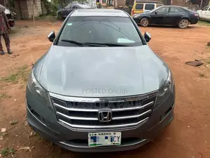 Honda Accord Crosstour 2010 Green
