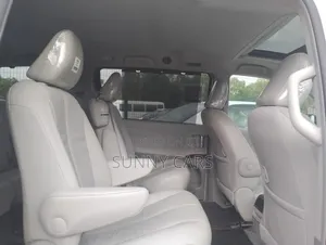 Toyota Sienna XLE 7 Passenger Auto Access Seat (3.5L 6cyl 6A) 2016