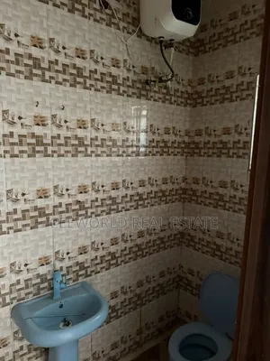 4bdrm Duplex in Jericho Gra for rent