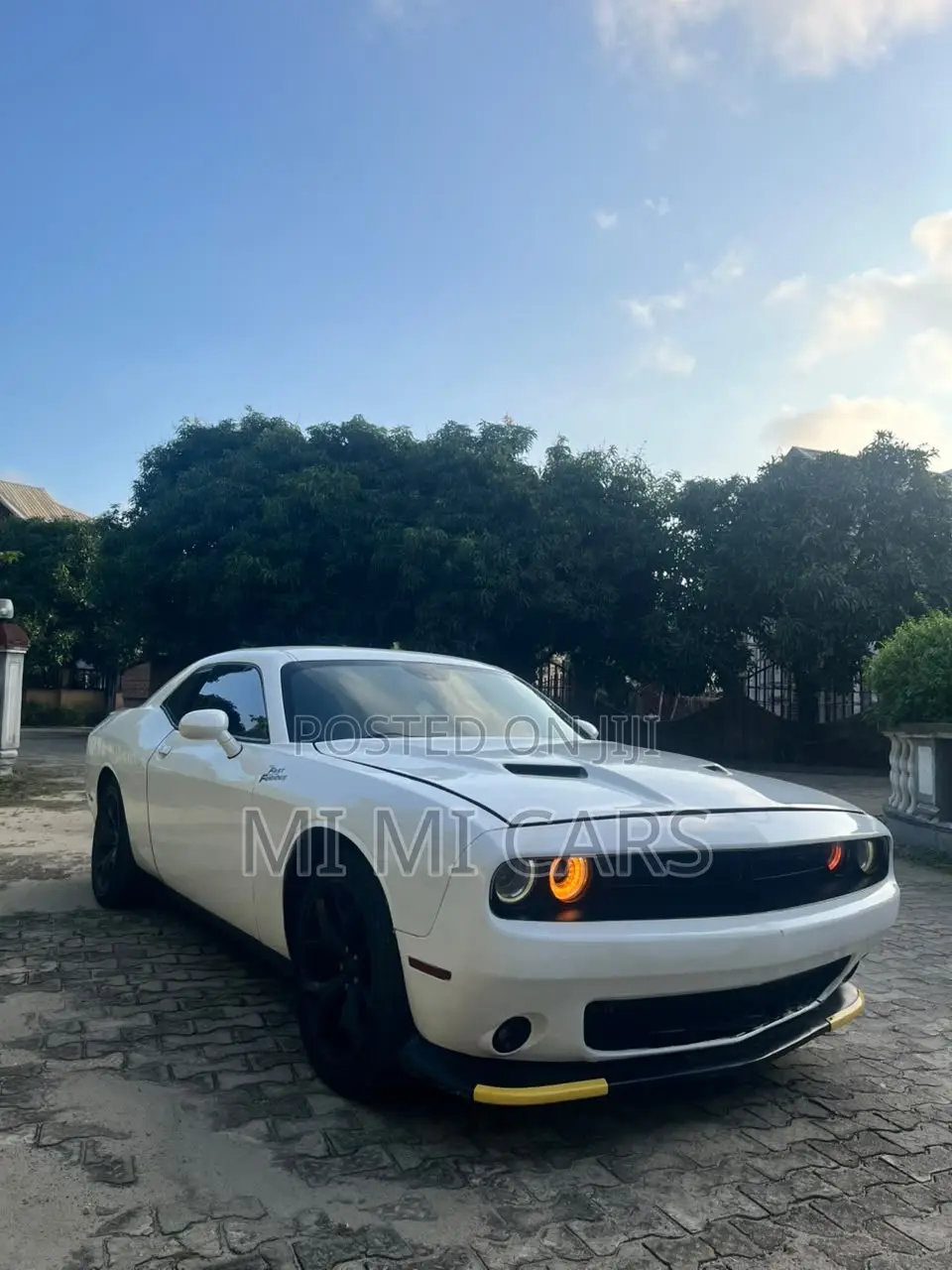 Dodge Challenger SRT Hellcat 2016 White