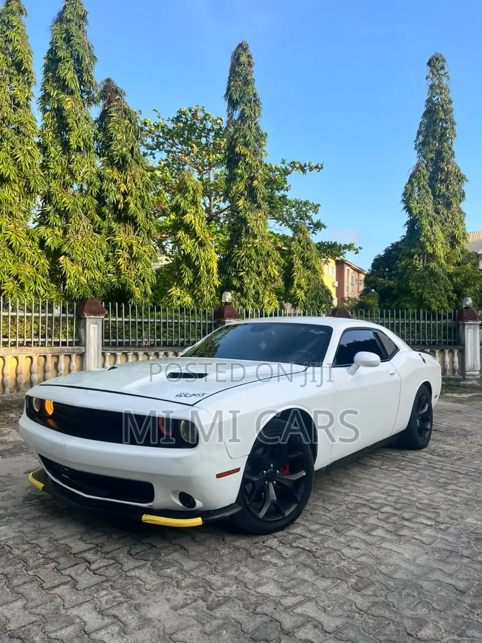 Dodge Challenger SRT Hellcat 2016 White