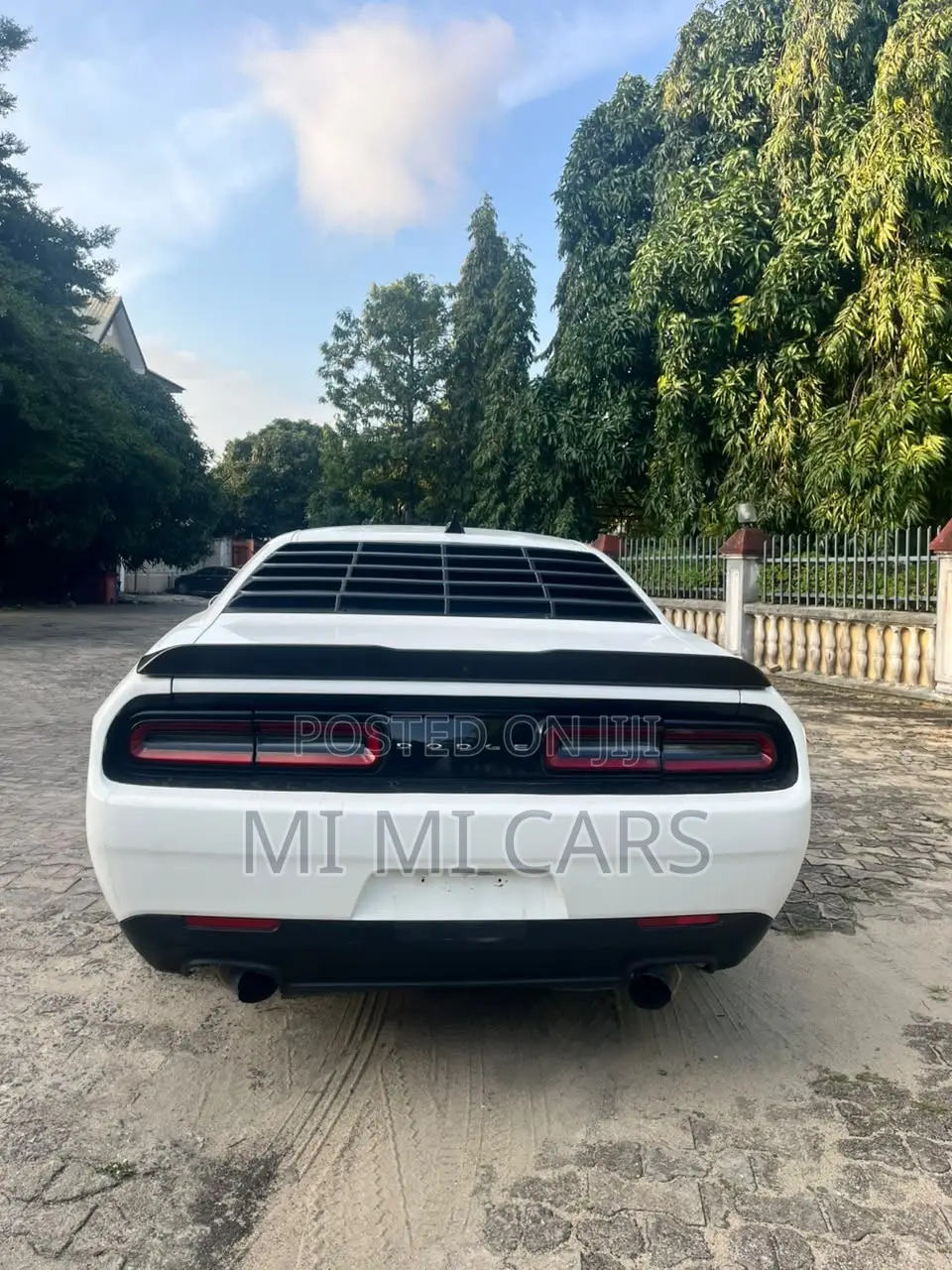 Dodge Challenger SRT Hellcat 2016 White