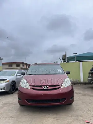 Toyota Sienna LE 4WD 2007 Red