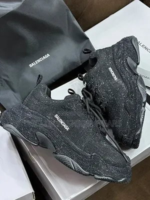 Luxury Balenciaga Sneak