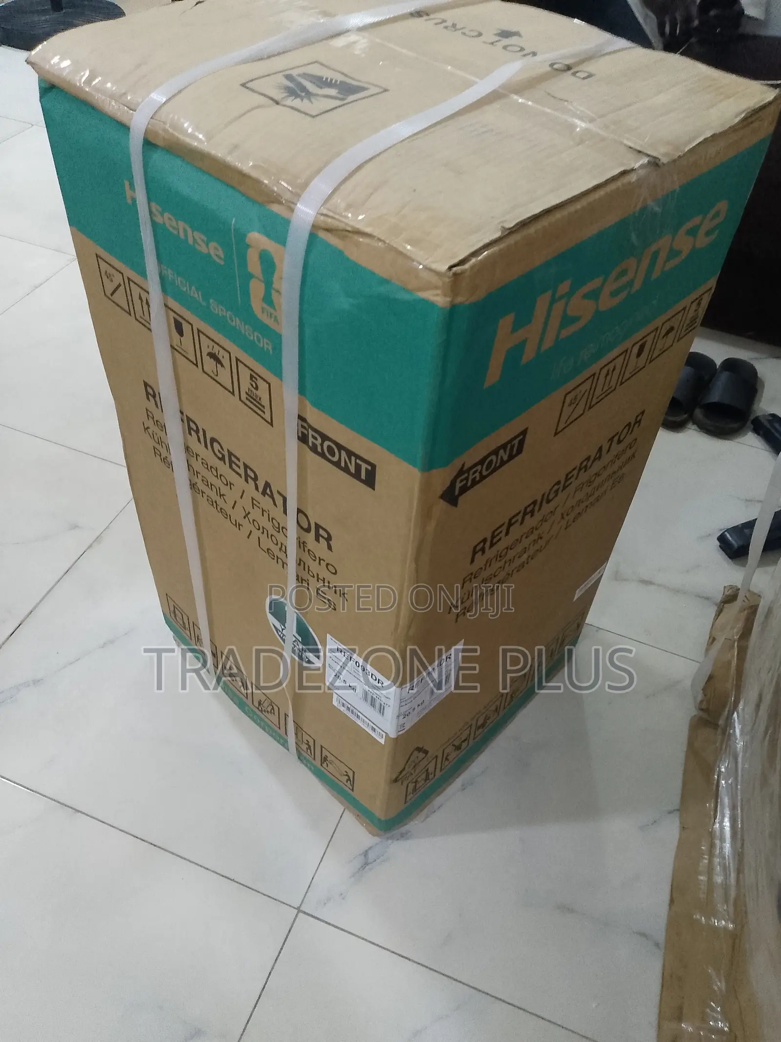 Get Hisense 90L Refrigerator – Model REF093DR