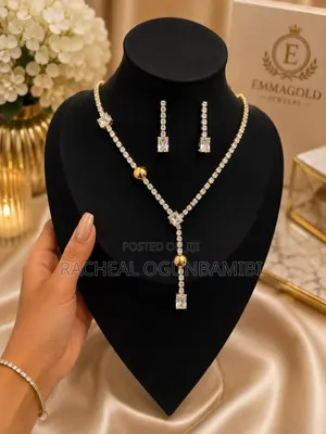 Elegant Gold Jewelry Set