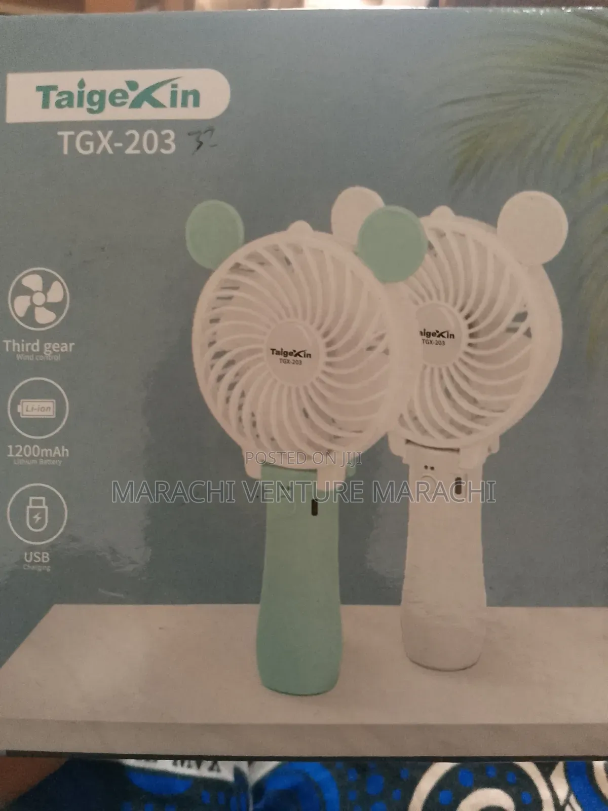 Reachability Foldable Mini Hand Fan