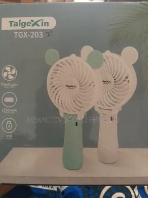 Reachability Foldable Mini Hand Fan