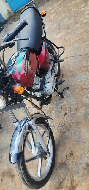 Bajaj Boxer 2023 Red