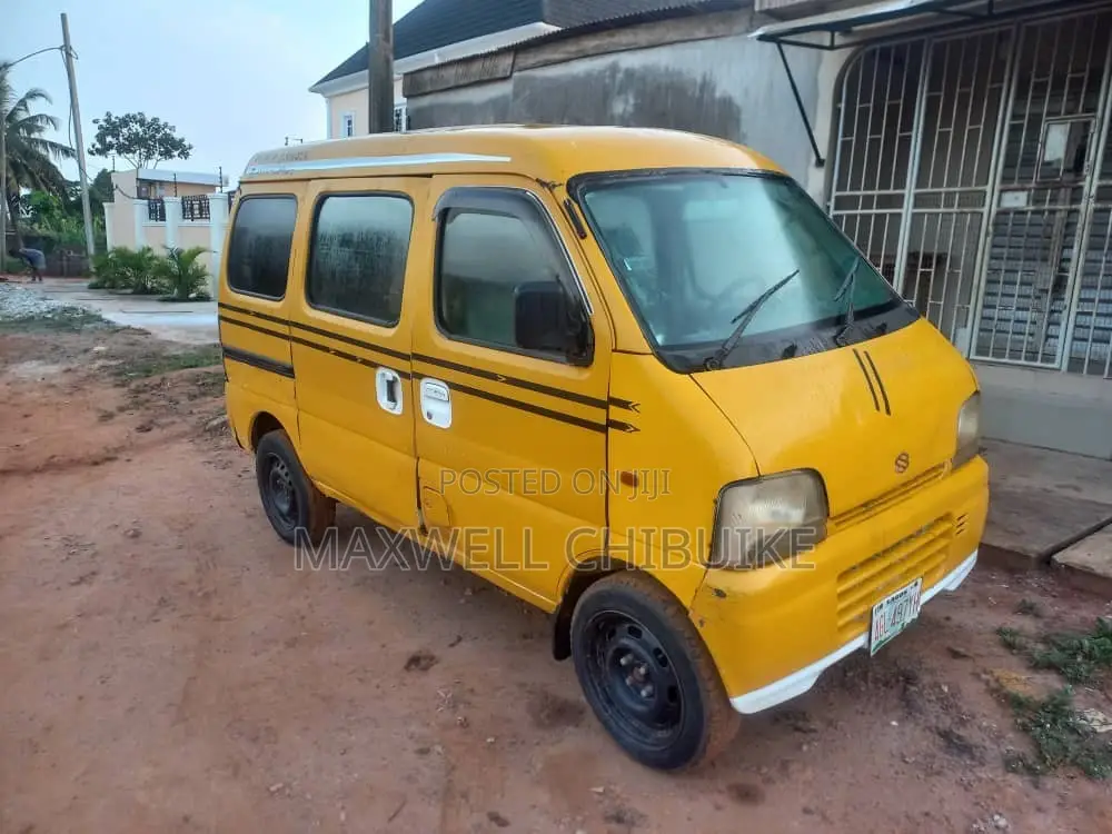 Suzuki Every 2013 Yellow