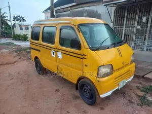 Suzuki Every 2013 Yellow