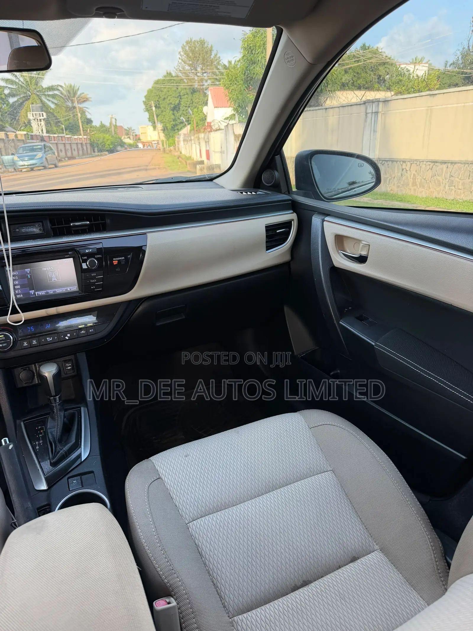 Toyota Corolla 2016 Green