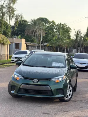 Toyota Corolla 2016 Green