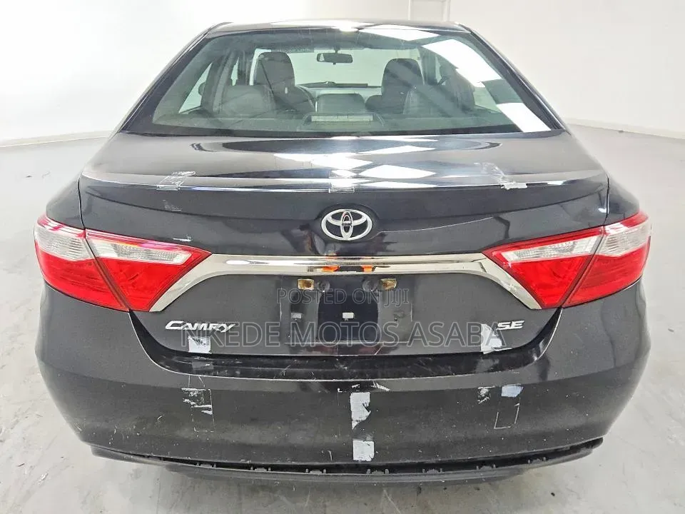 Toyota Camry 2016 Black