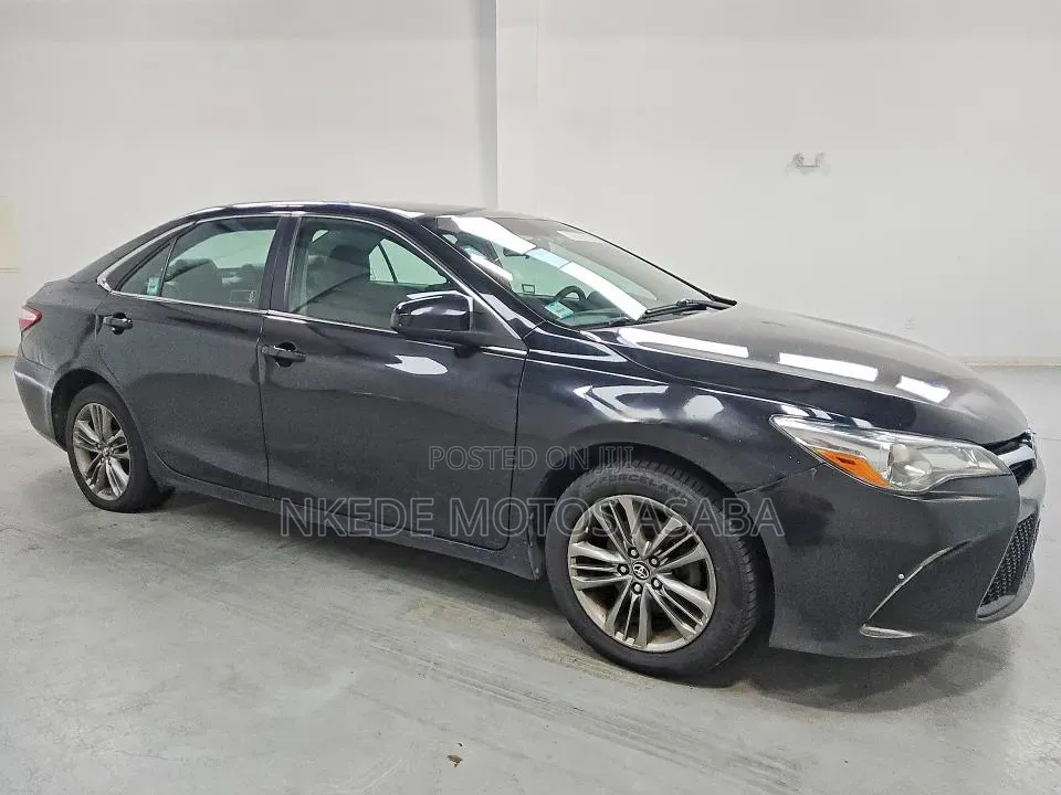 Toyota Camry 2016 Black